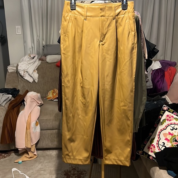 NWT WOMENS A NEW DAY LEATHER LIKE PANTS SIZE 4 - Picture 2 of 6